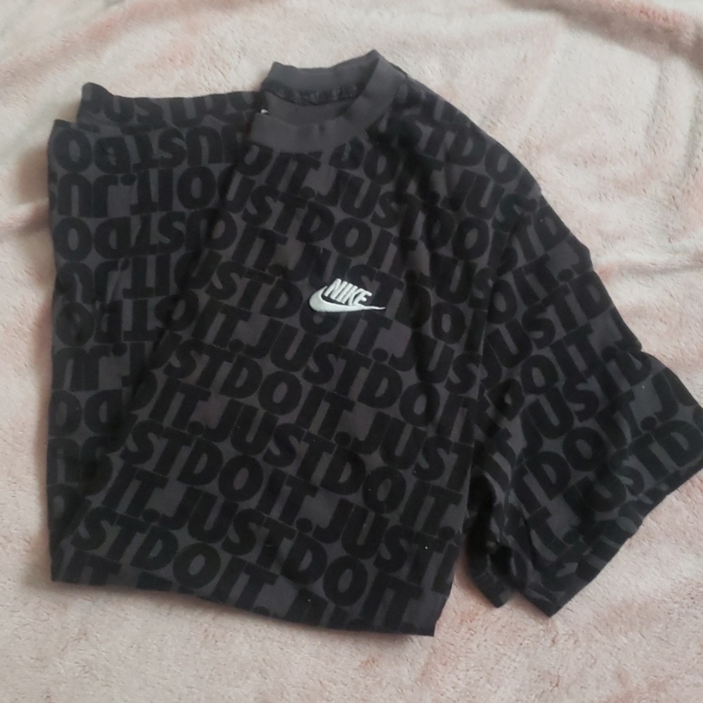 Nike T shirt